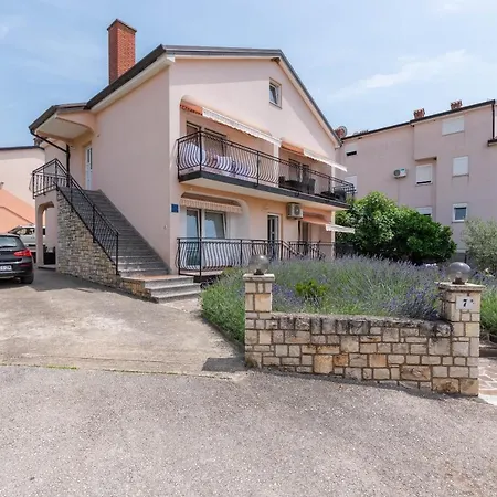 Masha * Novigrad (Istria)